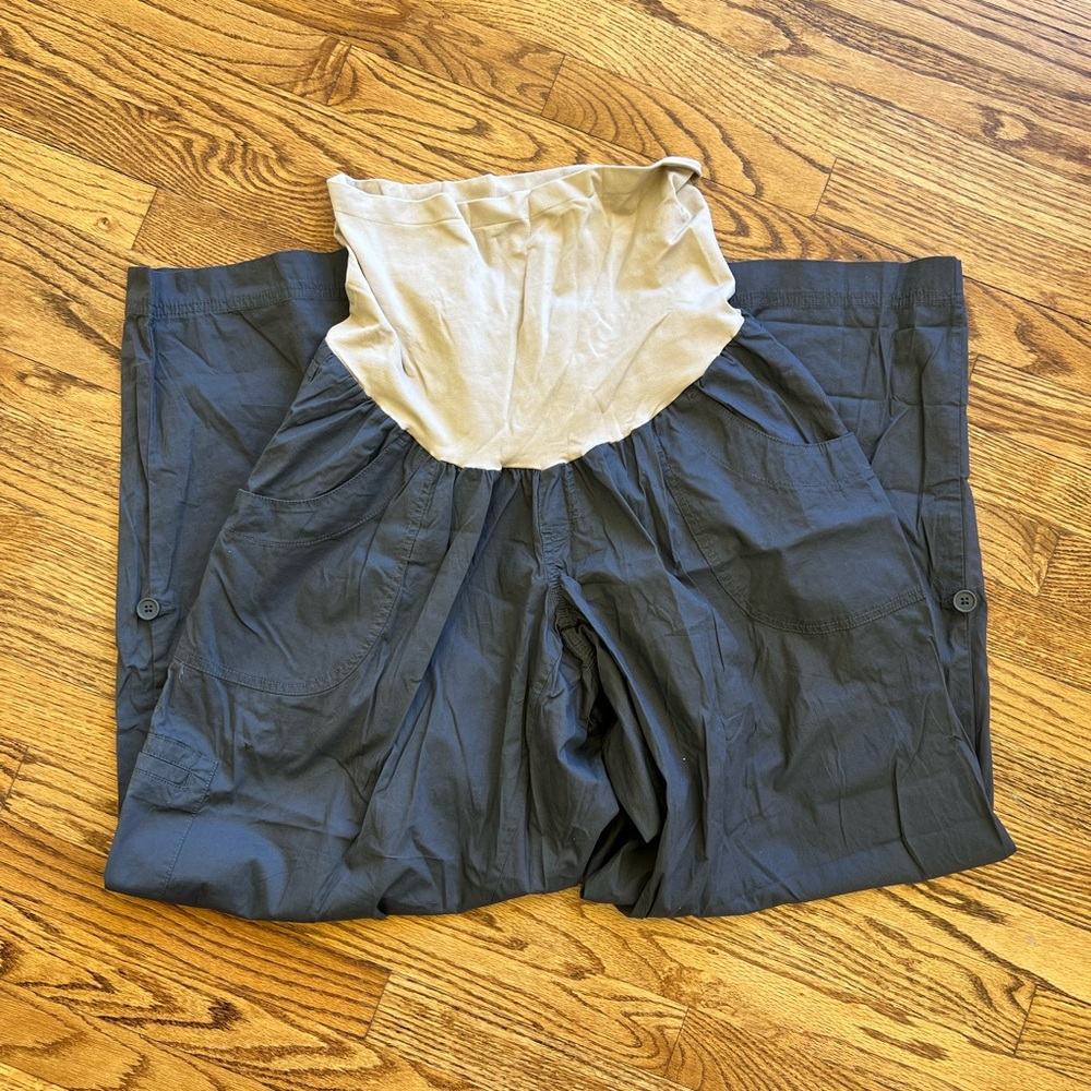 NWOT Oh Baby by Motherhood cargo / roll up-roll down pants